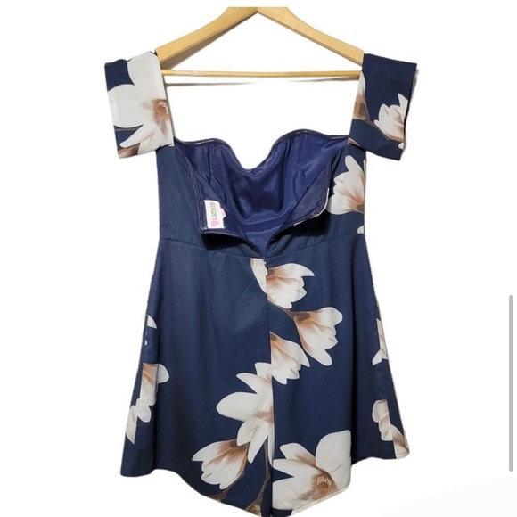 L'atiste Floral Print Romper Blue Size Large. - Picture 6 of 8